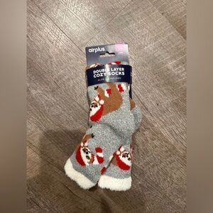 Airplus Festive Gray and Red Cozy Socks. NWT